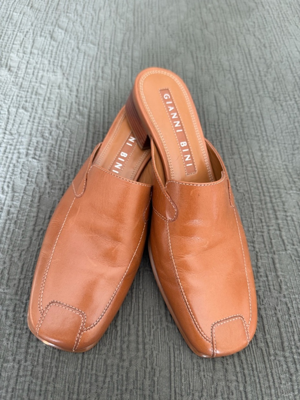 Gianni Bini Tan Tobacco Brown Leather Slip-On Mules Loafers Classy High End